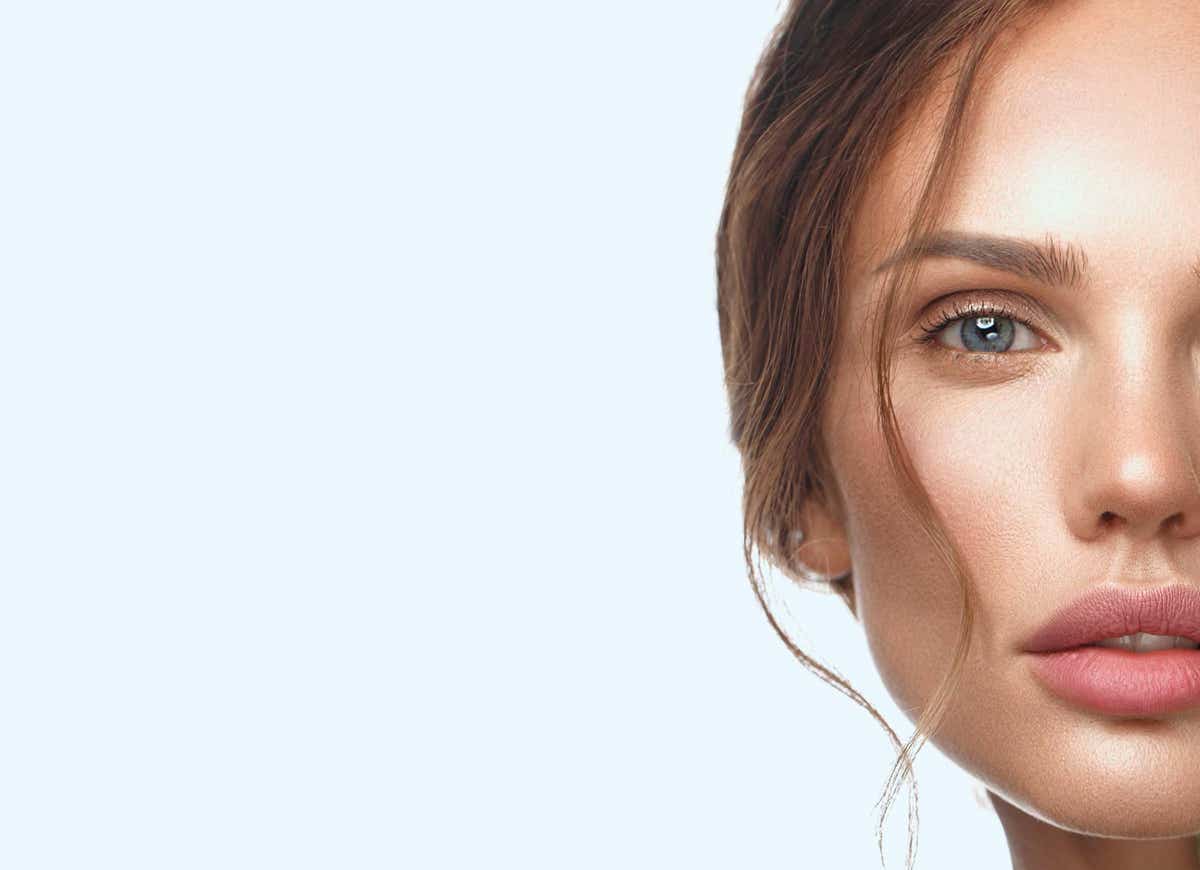 Partie droite du visage d'une femme